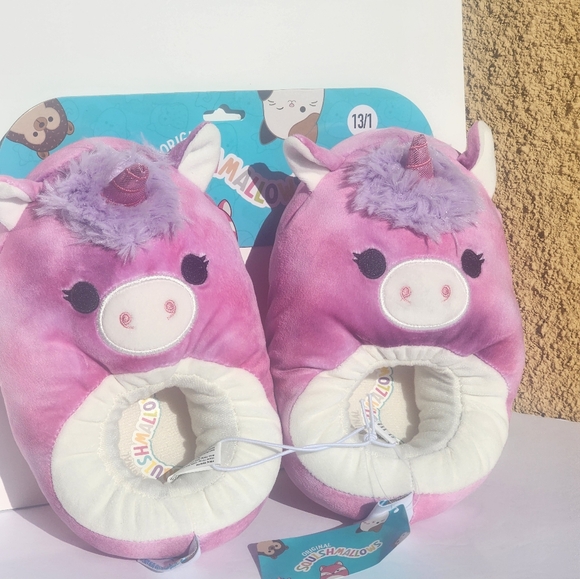 Squishmallows Lola the Unicorn Dual Sizes Girls' Slippers Little Girls Size 13/1 - Picture 4 of 5